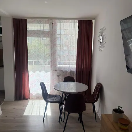 As Mit Balkon *